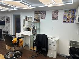 Barber Shop Image 15